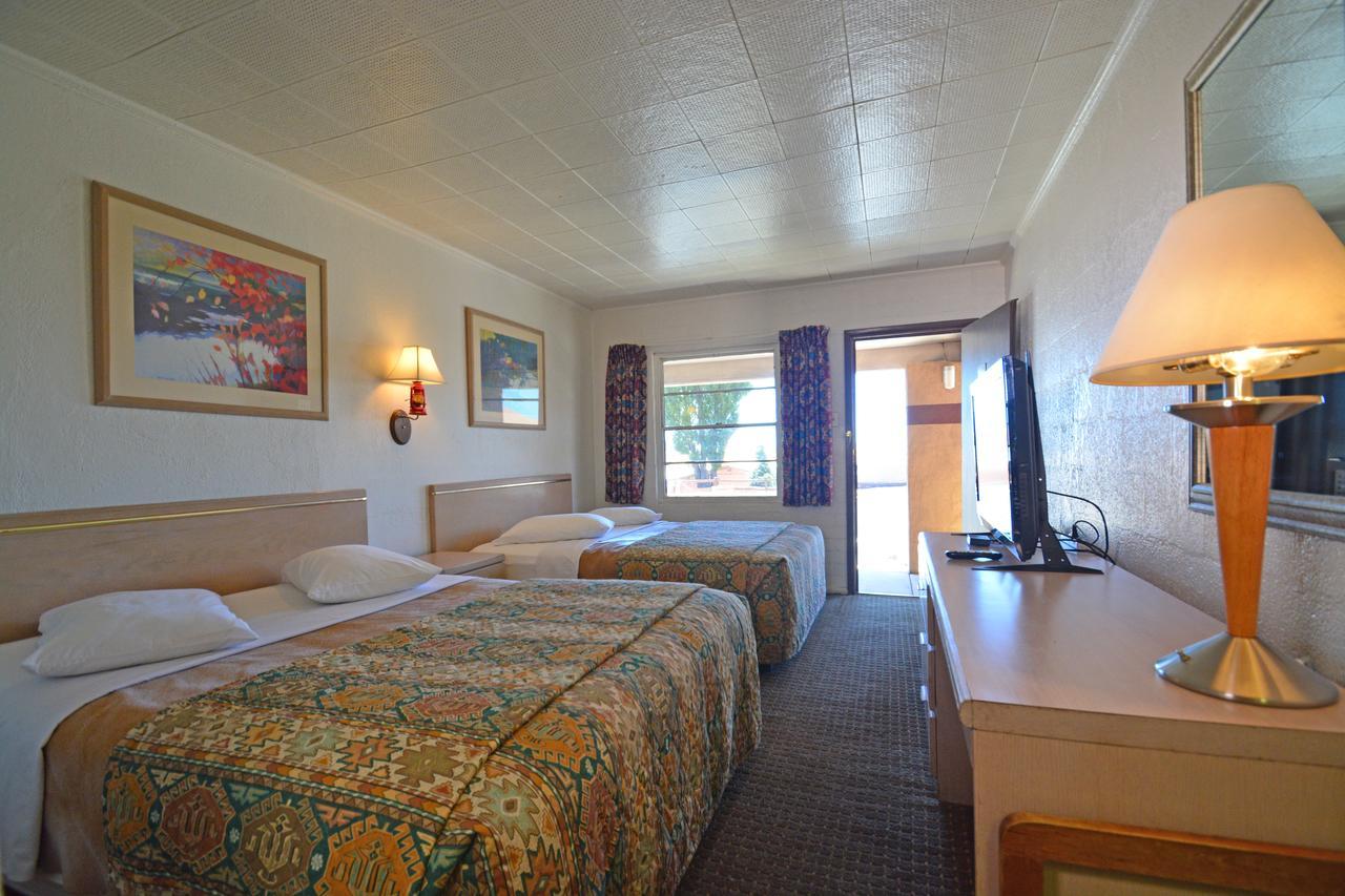 Western Hills Motel Flagstaff Exterior photo